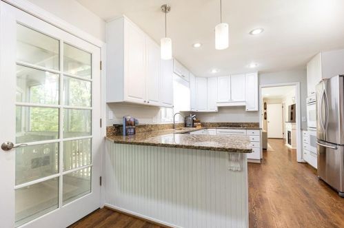 2664 Margaret Mitchell Dr, Atlanta GA  30327-1844 exterior