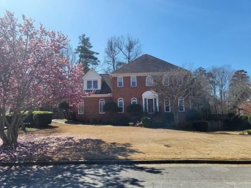 1615 Holly Lake Cir, Lithonia, GA 30078-6730