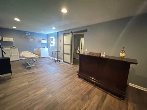 1233 Blairwood Ct, Atlanta GA  30331-7490 exterior