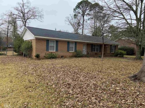 521 Summit Dr, Albany, GA 31707-3133