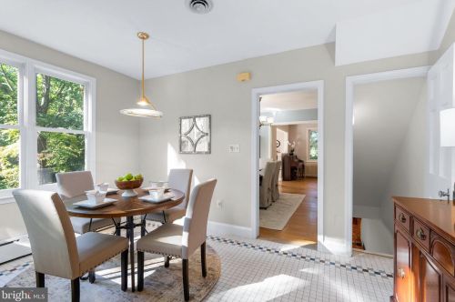 1118 Dl Dr, Silver Spring MD 20910-1601 exterior