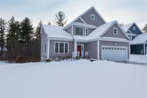 62 Stocklan Cir, Dover, NH 03820-4712
