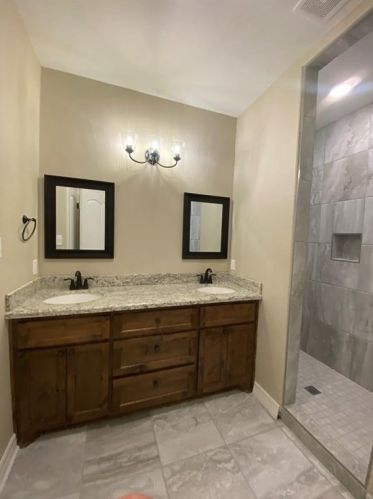 216 Shannon St, Angleton TX 77515-3088 exterior