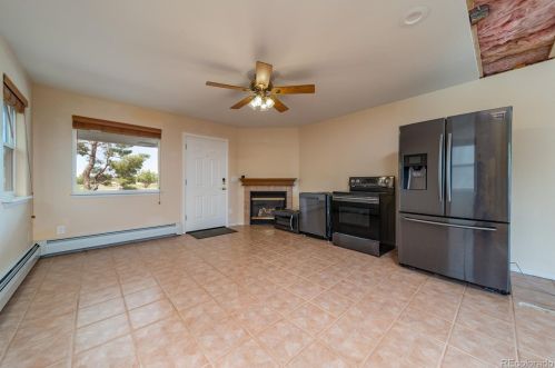 1805 Ironton St, Montrose CO 81401-6458 exterior