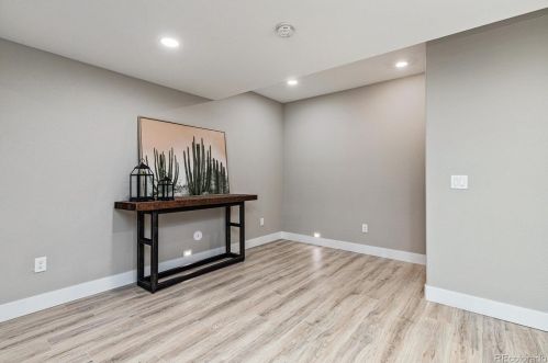 27938 Clifton Pl, Denver CO  80016 exterior