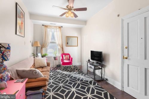 1138 19 St, Philadelphia PA  19146-2936 exterior