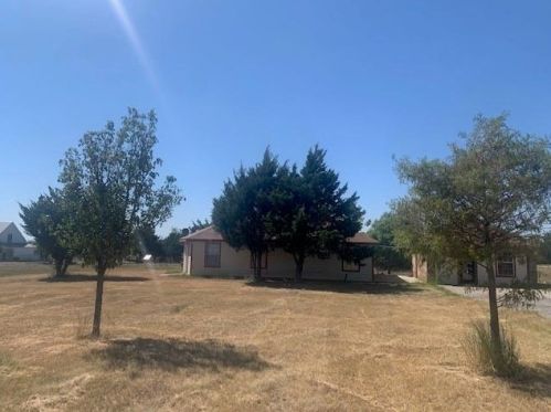 5825 State Highway 160, Whitewright TX  75491-4793 exterior