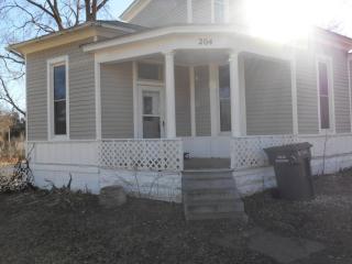 204 Grant St, Enterprise, KS 67441-9109