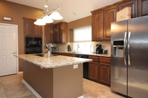 6936 Canyon Springs Rd, Fort Worth, TX 76132-3079