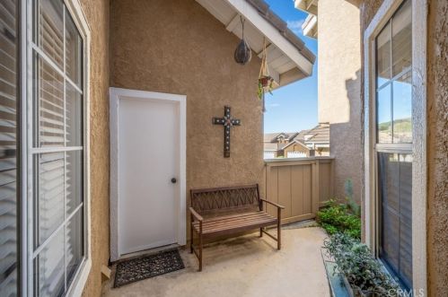 889 Sapphire Ln, Anaheim CA  92807-4864 exterior