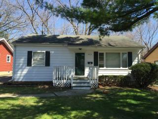 1416 Main St, Naperville IL  60563-2641 exterior