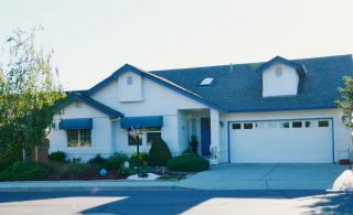 214 Franciscan Trl, Redding, CA 96003-8270