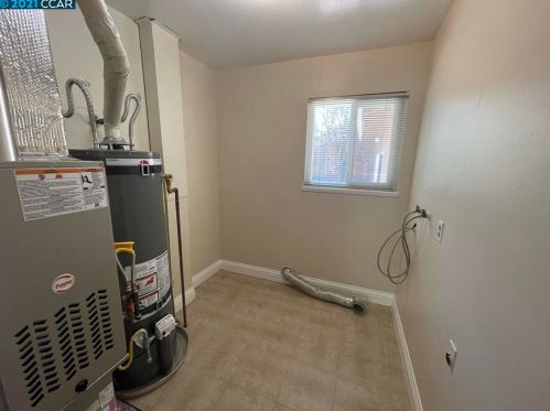 589 Maureen Ln, Concord CA  94523-2758 exterior