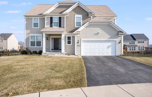 234 Bennett Ct, Oswego, IL 60543-4069