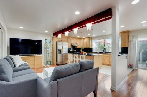 1693 Messina Dr, San Jose, CA 95132-1749