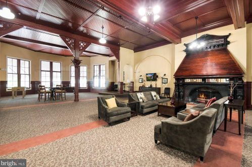 2737 Linden Ln, Silver Spring MD 20910-1212 exterior