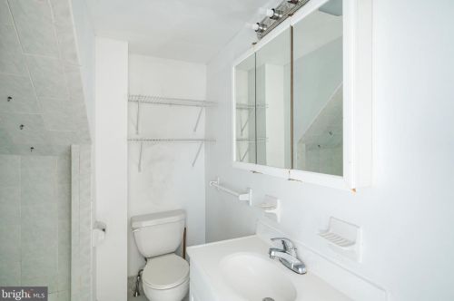 317 16 St, Philadelphia PA  19132-4418 exterior