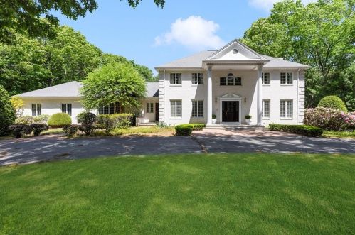 6 Dario Dr, Lincoln, RI 02865-4948