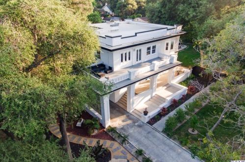 1616 Wabasso Way, Glendale CA  91208-2441 exterior