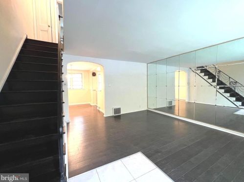 4050 Benner St, Philadelphia, PA 19135-4428