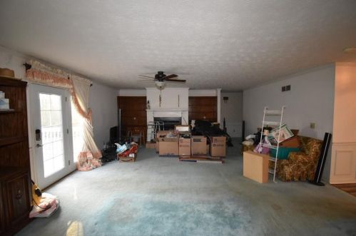 112 Hayes Cir, Rex GA 30273-1543 exterior