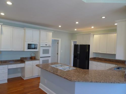 1107 Midsummer Ct, Marietta, GA 30068-5300