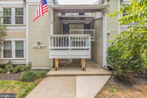 3367 Lakeside View Dr, Falls Church, VA 22041-2452