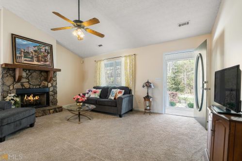 114 Old Kersey Rd, Jackson, GA 30233-4438