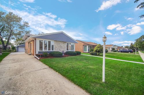 8712 Oketo Ave, Niles IL  60714-2020 exterior