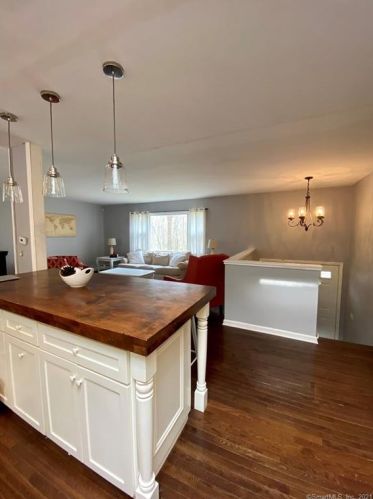 29 Lyrical Ln, Sandy Hook, CT 06482-1612