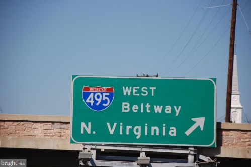 9900 Georgia Ave, Silver Spring MD  20902-5244 exterior