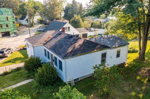43 Williams Ave, Kittery, ME 03904-1750