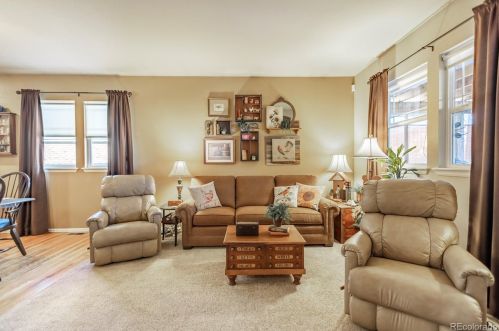 25057 Canal Pl, Aurora CO 80018-1627 exterior