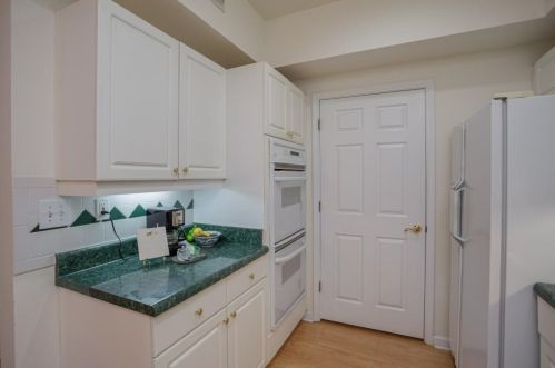 3636 Habersham Rd, Atlanta GA  30305-1153 exterior