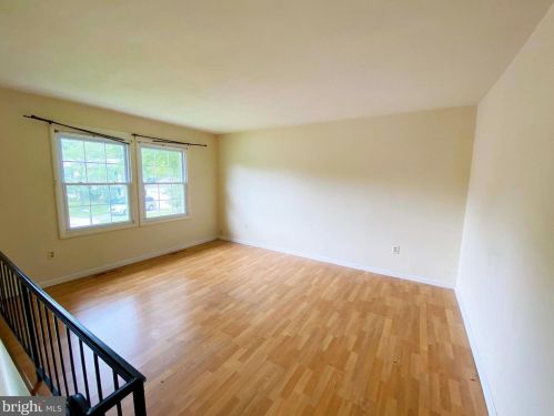 979 Sunny Ct, Gambrills, MD 21054-1428