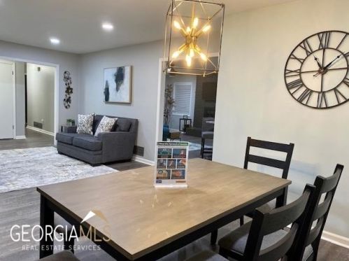 3415 Forrest Hills Dr, Atlanta GA  30354-1520 exterior