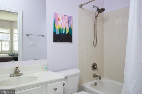 309 Reserve Gate Ter, Silver Spring MD 20905-5040 exterior