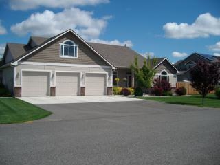 8709 Sterling Rd, Pasco, WA 99301-4970