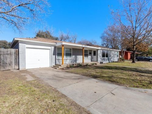 5752 Tracyne Dr, Fort Worth TX  76114-4216 exterior