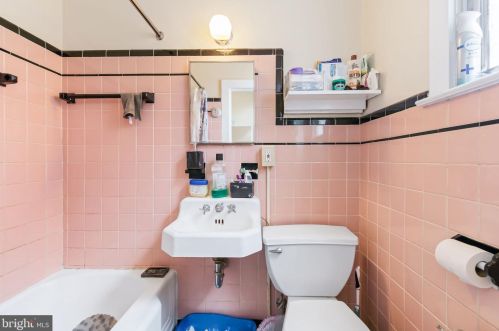 247 Ross St, Lancaster PA  17602-1940 exterior