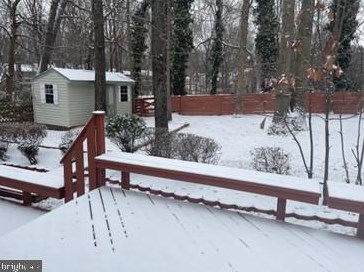 9919 Coffer Woods Rd, Springfield VA  22015-2903 exterior