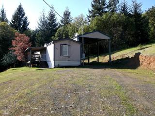 490 Memory Ln, Oakland OR  97462-8748 exterior
