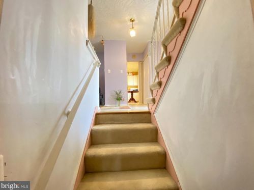 9504 Lawnsberry Ter, Silver Spring MD 20901-4714 exterior