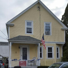 19 Lucas Ave, Middletown, RI 02840-3918