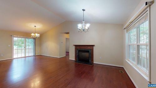 5 Haversack Rd, Bybee, VA 22963-2917