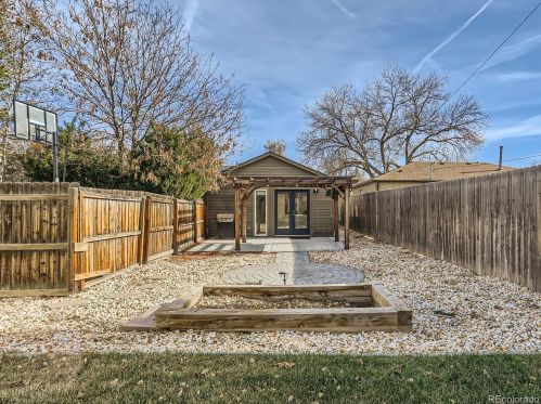 2825 Garfield St, Denver CO  80205-5044 exterior
