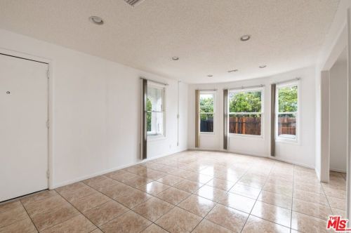 734 Adams St, Glendale CA 91206-2502 exterior