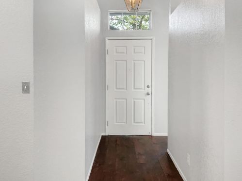 9562 Beaver Tail Ct, Elk Grove, CA 95758-1143