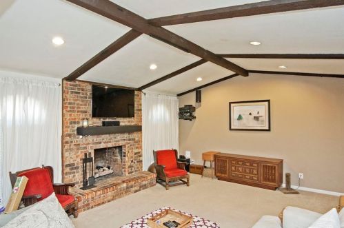 3042 Teakwood Dr, Garland TX  75044-5810 exterior