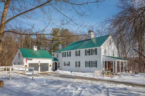 668 Silver St, Portsmouth, NH 03869-5413